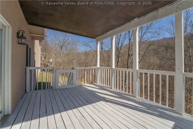 5028 Bennington Drive, Cross Lanes, WV 25313