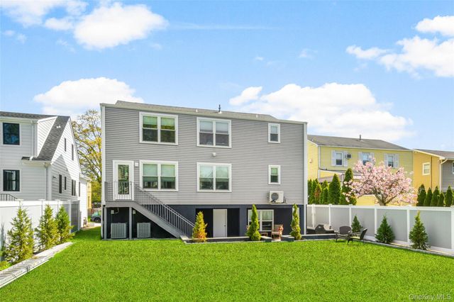 208 Florence Street, Mamaroneck, NY 10543