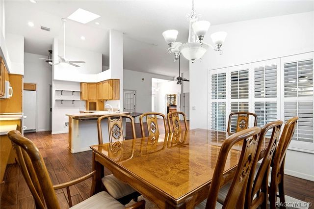 7414 W Pinebrook Street, Crystal River, FL 34429