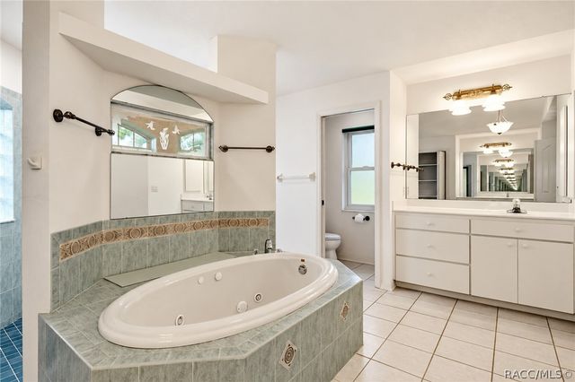 7414 W Pinebrook Street, Crystal River, FL 34429