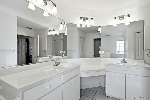 7414 W Pinebrook Street, Crystal River, FL 34429