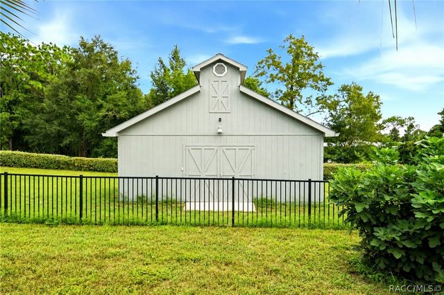 7414 W Pinebrook Street, Crystal River, FL 34429