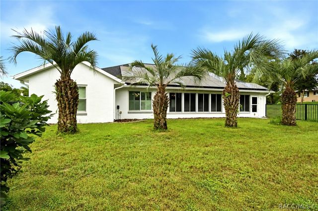 7414 W Pinebrook Street, Crystal River, FL 34429