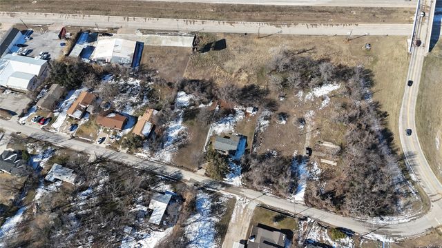 465 Wilshire Avenue 2, Azle, TX 76020