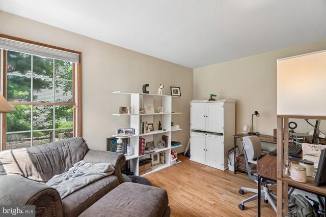 25 PERIWINKLE DR, Mount Laurel, NJ 08054