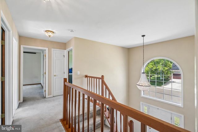 25 PERIWINKLE DR, Mount Laurel, NJ 08054
