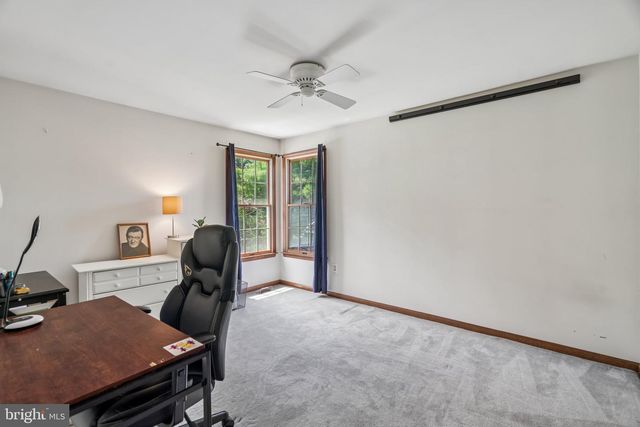 25 PERIWINKLE DR, Mount Laurel, NJ 08054