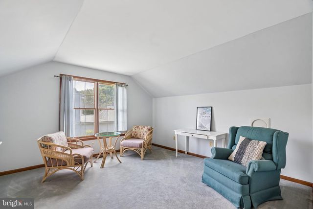 25 PERIWINKLE DR, Mount Laurel, NJ 08054