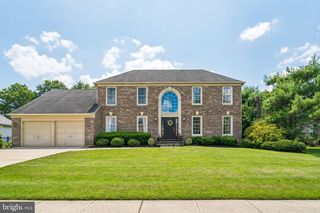 25 PERIWINKLE DR, Mount Laurel, NJ 08054