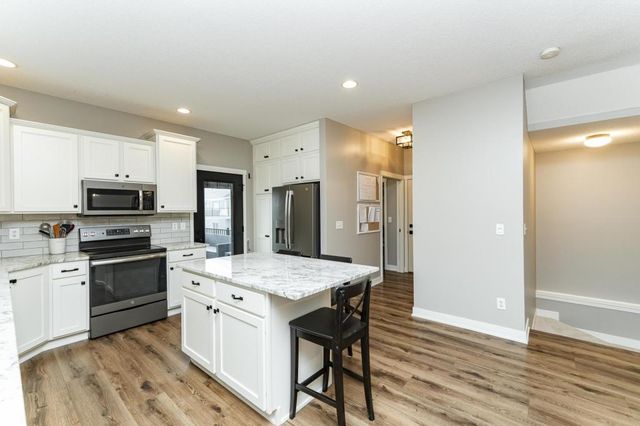 1411 Century Point Lane NE, Rochester, MN 55906