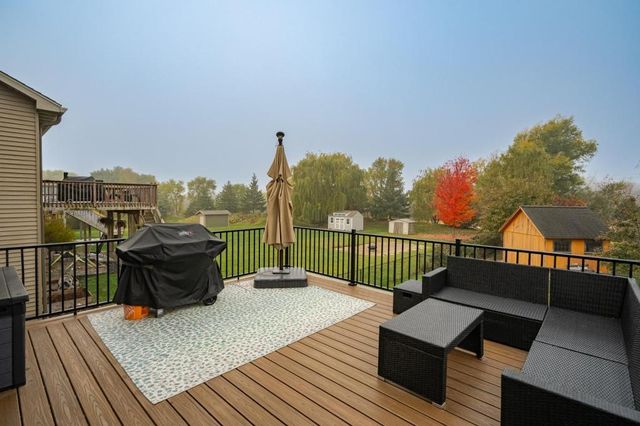 1411 Century Point Lane NE, Rochester, MN 55906
