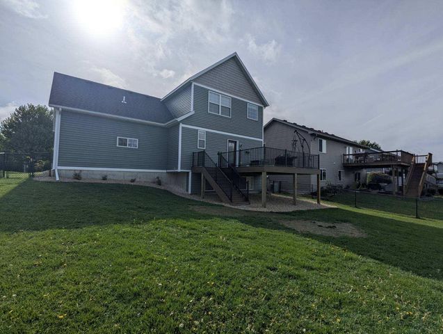 1411 Century Point Lane NE, Rochester, MN 55906