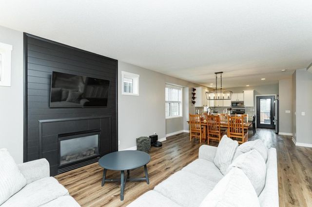 1411 Century Point Lane NE, Rochester, MN 55906