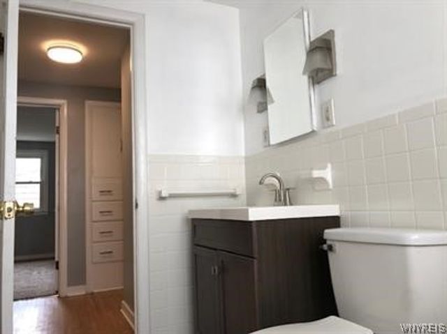 405 Grover Cleveland Highway, Amherst, NY 14226