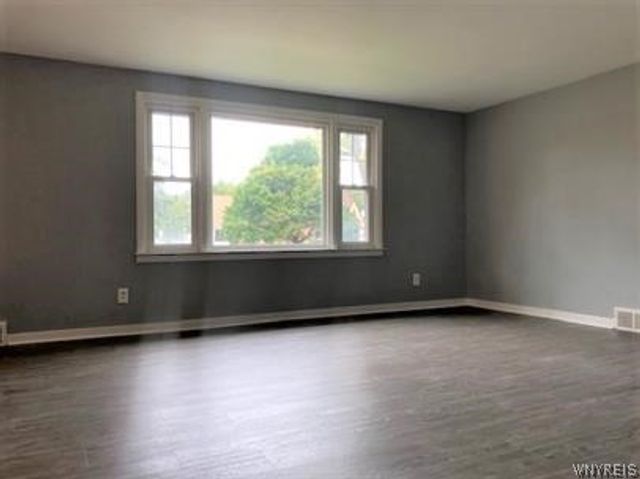 405 Grover Cleveland Highway, Amherst, NY 14226