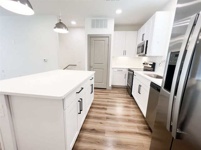 4020 McEwen Road 4107, Farmers Branch, TX 75244