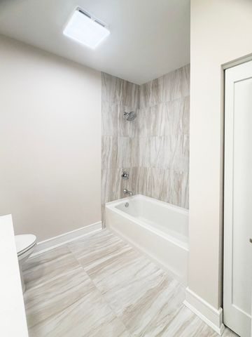110 Lily Lane, Wheeling, IL 60090