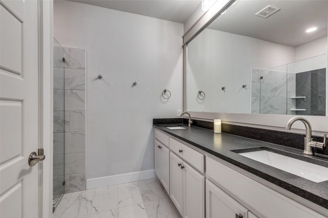 9521 Thorncrown Lane, Fort Worth, TX 76179