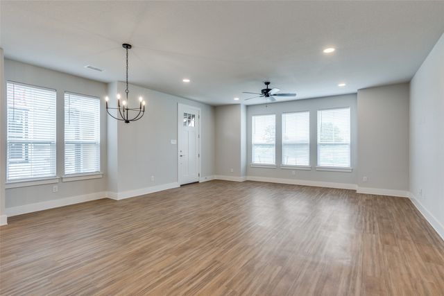 9521 Thorncrown Lane, Fort Worth, TX 76179