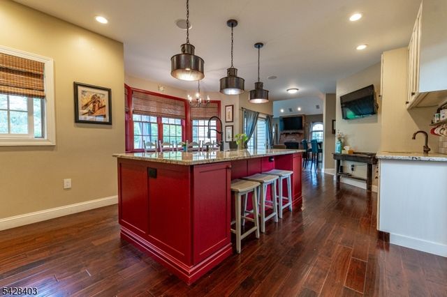 4260 Farmersville Ct, Pennsylvania, PA 18045