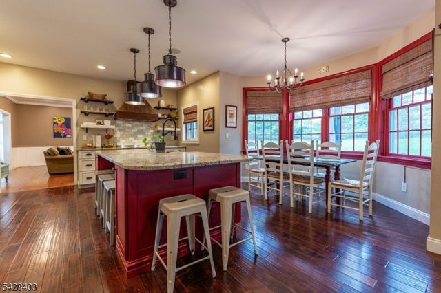 4260 Farmersville Ct, Pennsylvania, PA 18045