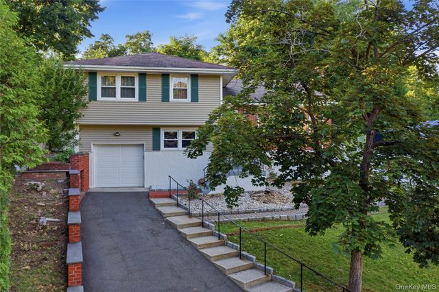 3 Hardy Place, Yonkers, NY 10703
