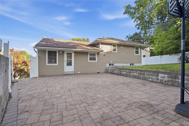 3 Hardy Place, Yonkers, NY 10703