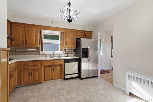 3 Hardy Place, Yonkers, NY 10703