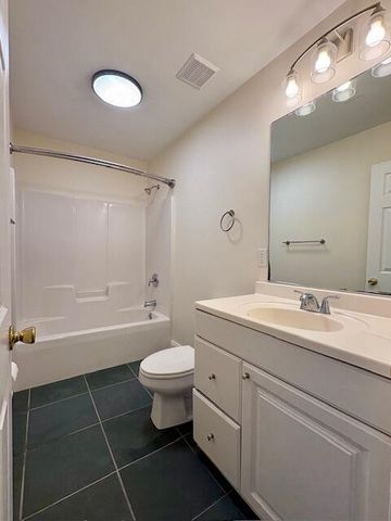 87 America Street C, Charleston, SC 29403