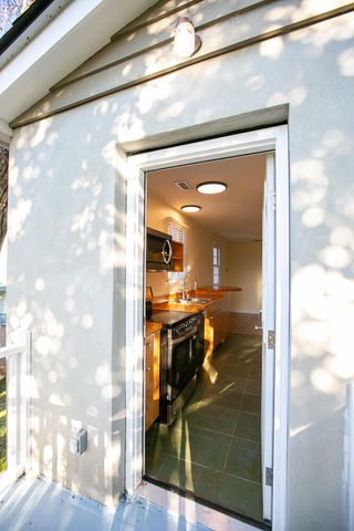 87 America Street C, Charleston, SC 29403