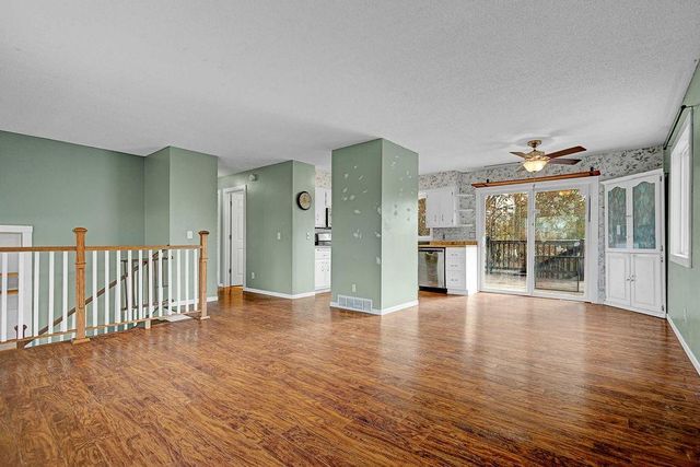 39333 Everett Avenue, North Branch, MN 55056