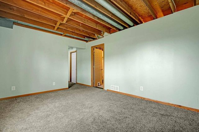 39333 Everett Avenue, North Branch, MN 55056
