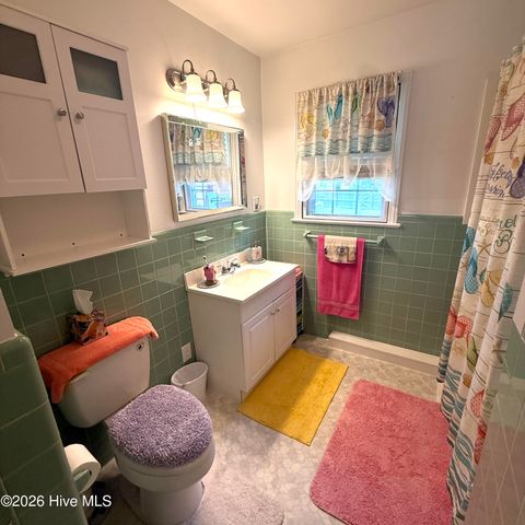 101 Carolina Avenue, Hertford, NC 27944