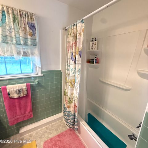 101 Carolina Avenue, Hertford, NC 27944