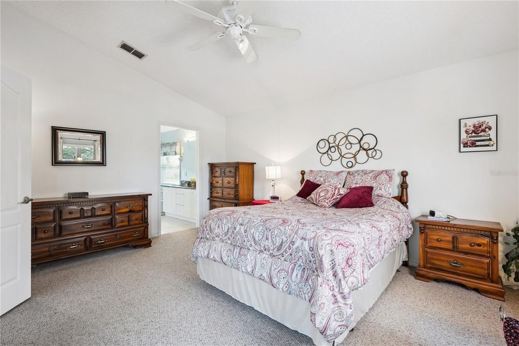 Image 19 of property listing at 3828 BROOKMYRA DRIVE, Orlando, FL 32837