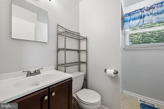 205 BRECKENRIDGE DR, Sicklerville, NJ 08081