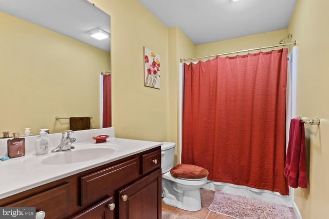 6 BELLA VISTA DRIVE, Mechanicsburg, PA 17050