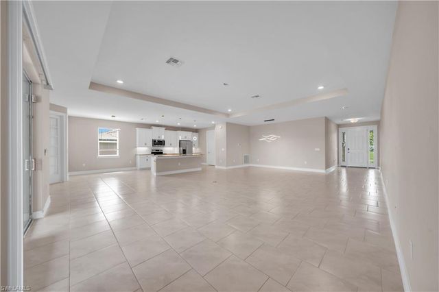 838 NW 2nd ST, Cape Coral, FL 33993