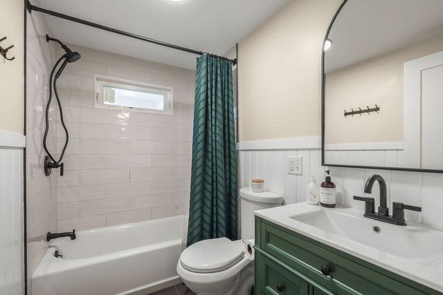 13 Center Hill Rd., Kingston, MA 02364