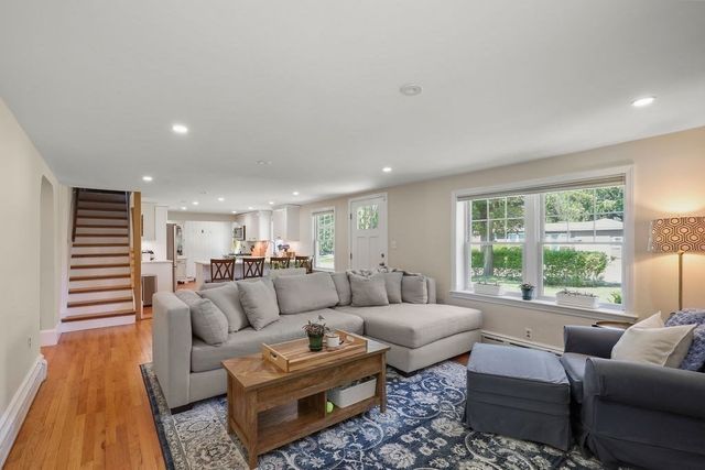 13 Center Hill Rd., Kingston, MA 02364