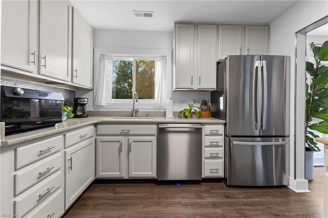 8461 Larrymore AVE, Norfolk, VA 23518