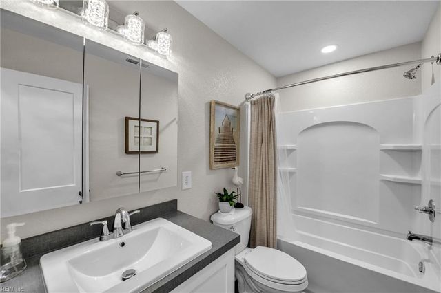 8461 Larrymore AVE, Norfolk, VA 23518