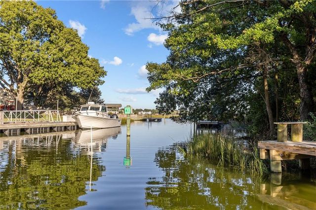 8461 Larrymore AVE, Norfolk, VA 23518