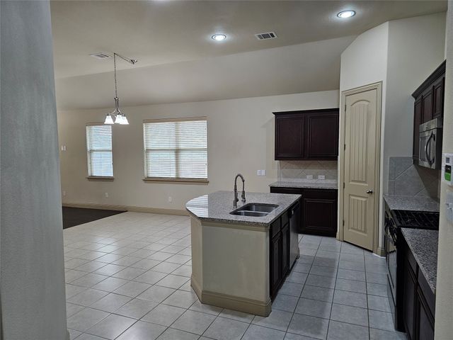 4012 Eaton Park Drive, Mckinney, TX 75071