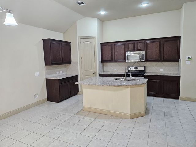 4012 Eaton Park Drive, Mckinney, TX 75071