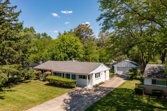2522 Lafay Drive, West Bloomfield, MI 48324