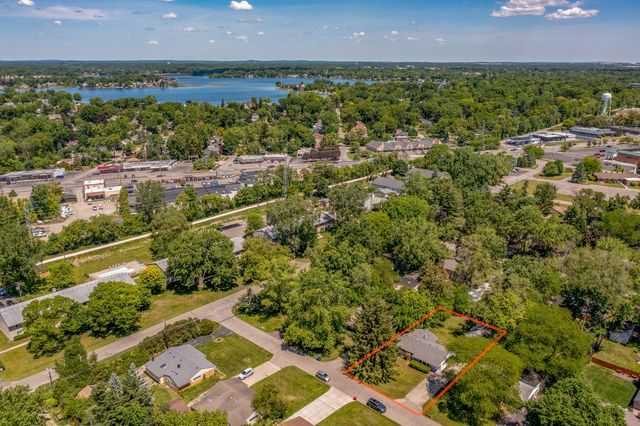 2522 Lafay Drive, West Bloomfield, MI 48324