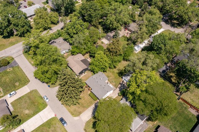 2522 Lafay Drive, West Bloomfield, MI 48324