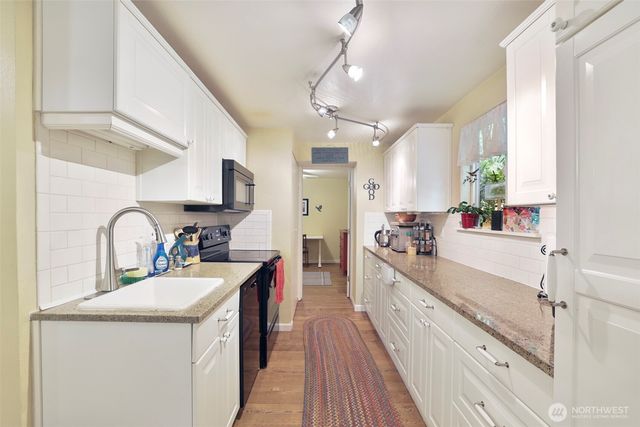 3929 Faith Place NW, Bremerton, WA 98312