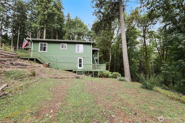 3929 Faith Place NW, Bremerton, WA 98312